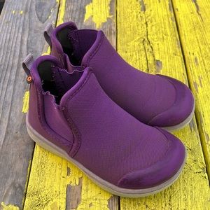 Purple Bogs Chelsea Boot